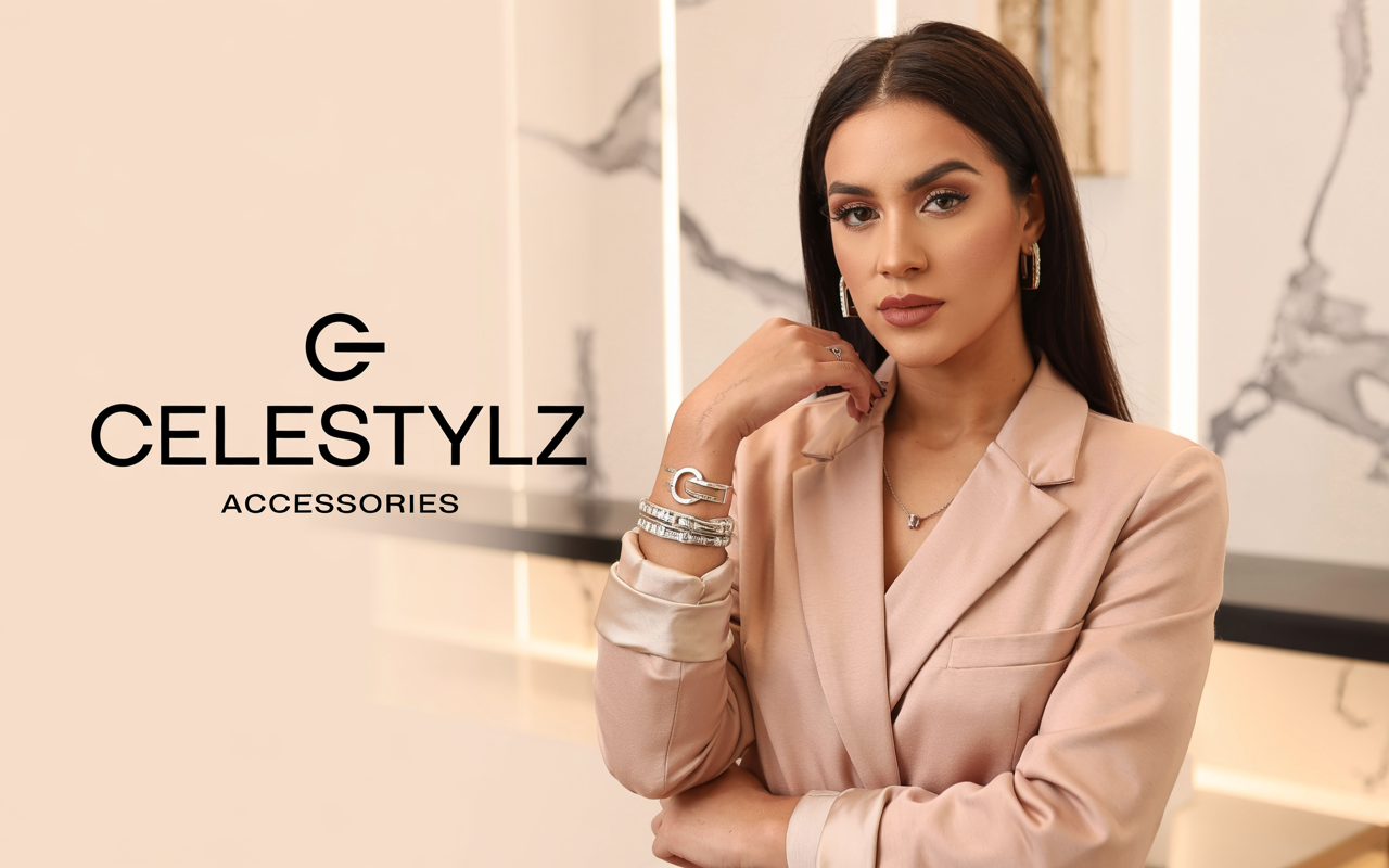 a-stunning-fashion-forward-young-woman-c_4PXVYHU0S62WrpD3FrrxJw_BJIYuY_gScqIY0Ss7xnapA